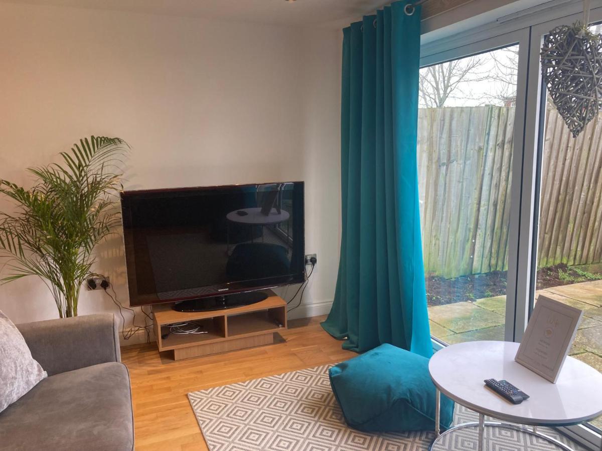 Bevendean Beach Hut - Modern 5 Bedroom House, With Parking Brighton Luaran gambar